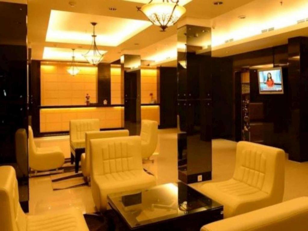 Emilia Hotel By Amazing - Palembang Extérieur photo