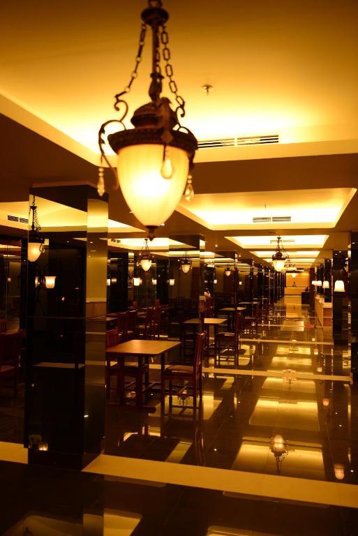 Emilia Hotel By Amazing - Palembang Extérieur photo